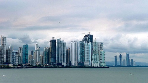 El negocio de la compra-venta en Panamá con internet